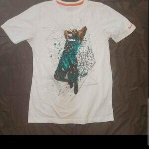 Nike LeBron James Dri-fit Tshirt. Mens Small or Teens